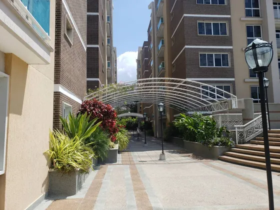 Lm Apartamento En Venta Conjunto Residencial Titanium Suite,  Trigal Norte, Valencia, Carabobo Mañongo Valencia 