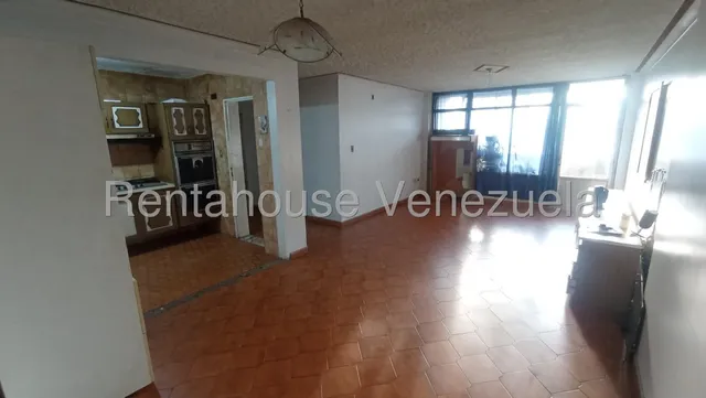 Sorangel Vargas Vende Amplio Apartamento En Zona Estrategica, Tanque Subterraneo, Areas Verdes. Res Country Zona Este Barquisimeto Mls #25-12651 