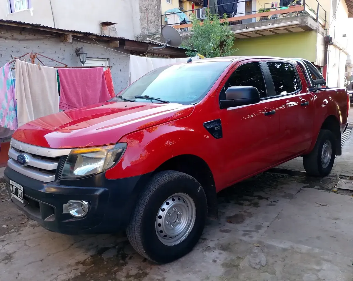 Ford Ranger DC 4x2 XL 2.2L