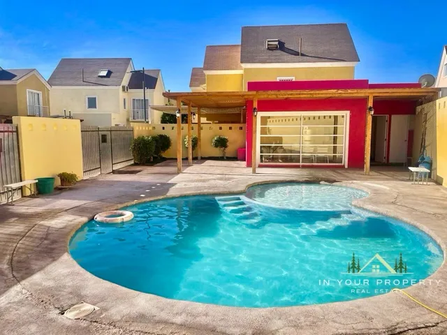 Casa Moderna En Venta - Balmaceda, Calama.