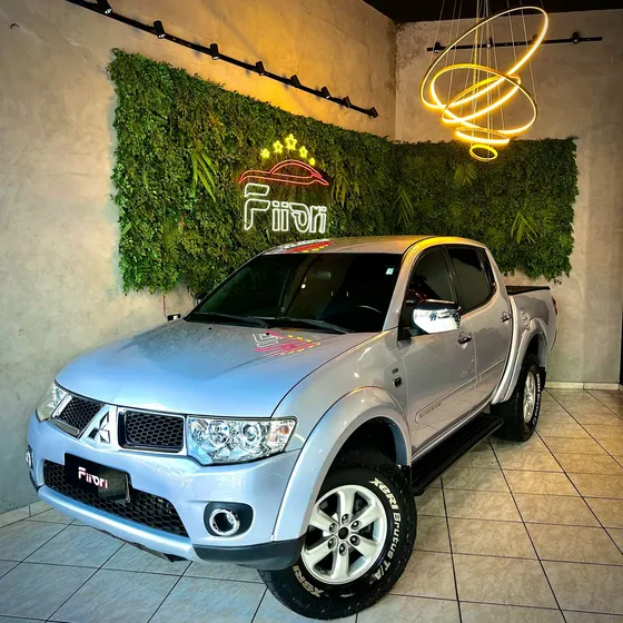 Mitsubishi L200 3.5 Triton Hpe Flex Cab. Dupla 4x4 Aut. 4p