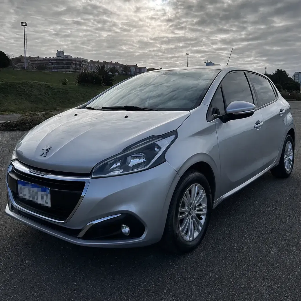 Peugeot 208 1.6 Allure Tiptronic