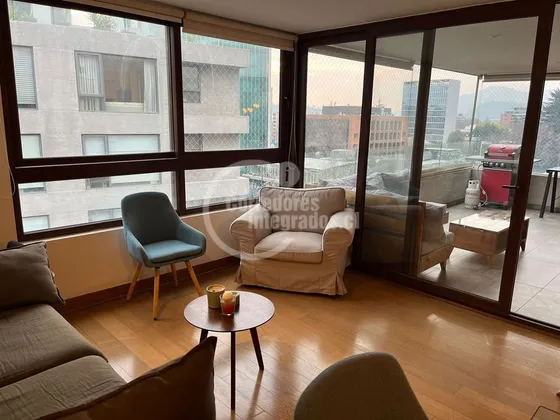 Departamento En Venta De 2 Dorm. En Vitacura