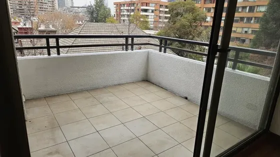 Nueva Costanera/francisco De Aguirre/ Plaza Del Hoyo