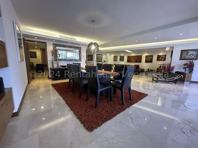Elegante Apartamento En Venta - Urb. Las Mercedes 