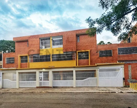 Venta  Apartoquinta 190 M2 Trigal Norte