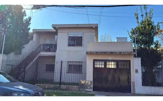 Casa Venta Beccar  Apto Subdivision / 2 Familias