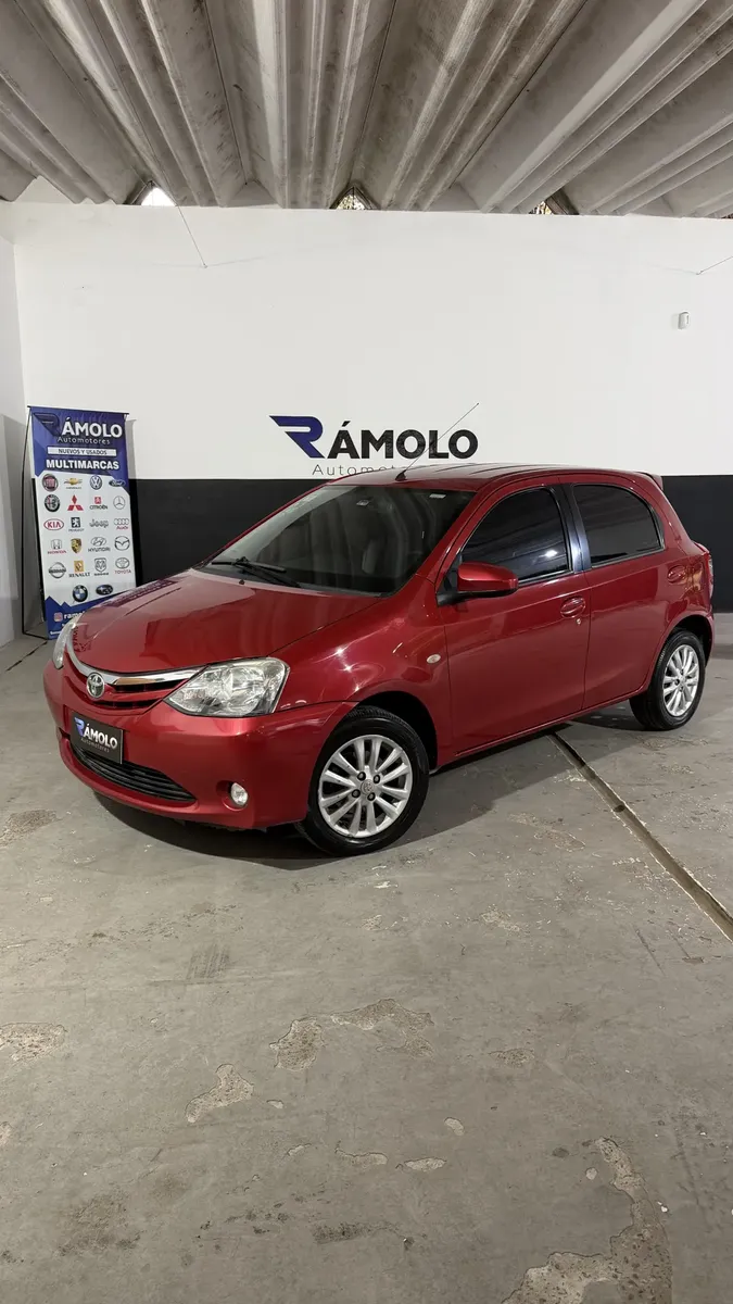Toyota Etios 1.5 Xls Mt