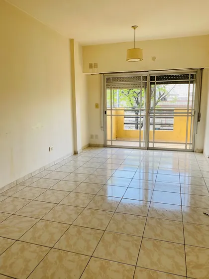Venta Depto 2 Amb C/balcón A Mts Subte E Apto Prof