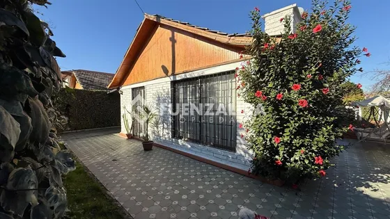 Casa En Venta De 4 Dorm. En Macul