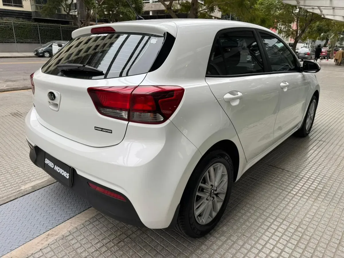 Miniatura 8