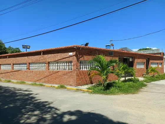 Vendo Casa Tipo Posada En Chirimena Higuerote