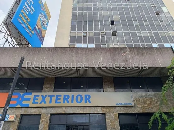 Oficina En Venta C.c Torre Exterior  Av Bolivar Norte  Valencia Carabobo Leida Falcon Lf25-7450