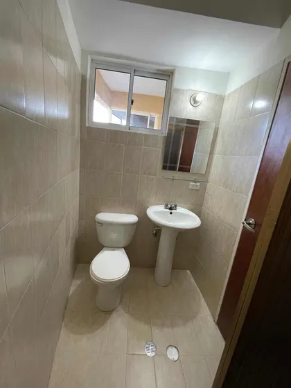 Apartamento En Mañongo En Resd. Puerta Real