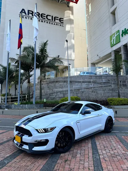Ford Mustang Shelby 5.2 Gt 350