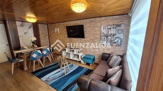 Casa En Venta De 5 Dorm. 3 Baños En Puente Alto, Ymg