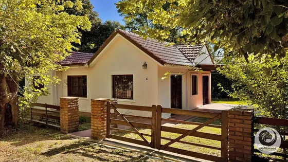Casa En V.g.b, 2 Dormi, Living/comedor, Cocina/lavad, Baño C/ante Baño, Parrilla Y Cochera, Galpón