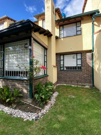 Casa En Conjunto En El Barrio Iberia Al Norte De Bogotá. 140 M2