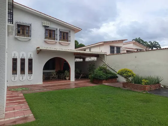 Casa En Venta La Vina Calle Cerrada 600 Mts2 Construccion 341092