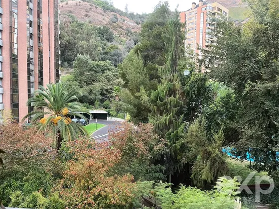 Departamento En Venta De 4 Dorm. En Huechuraba