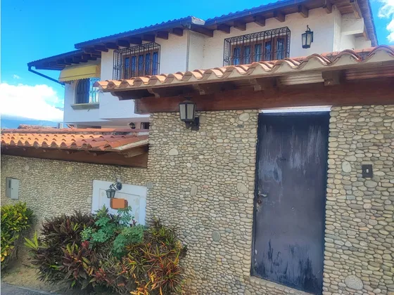 Vendo Quinta 610m2 La Trinidad 4418