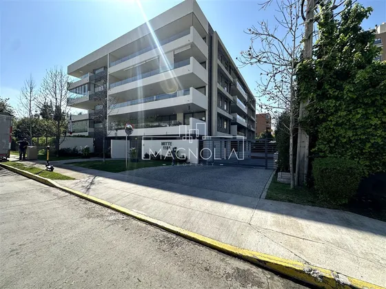 Departamento En Venta De 3 Dorm. En Vitacura