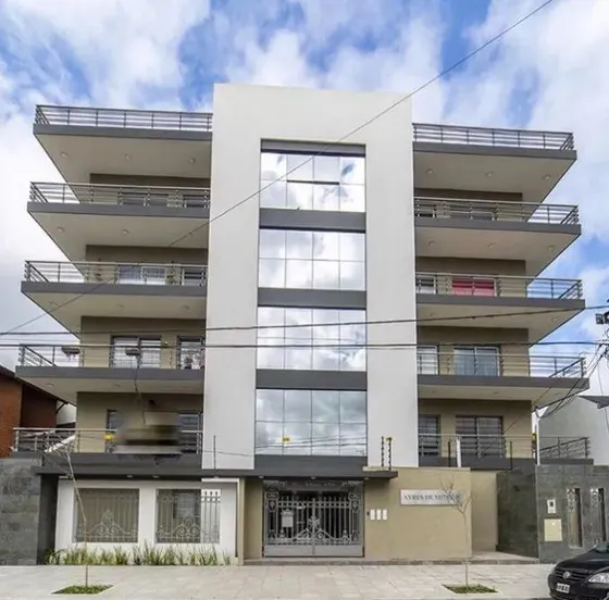 Departamento Monoambiente En Monte Grande Venta Y Alquiler - Con Cochera