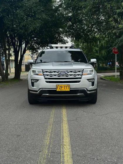 Ford Explorer 2.3 Limited 4x4