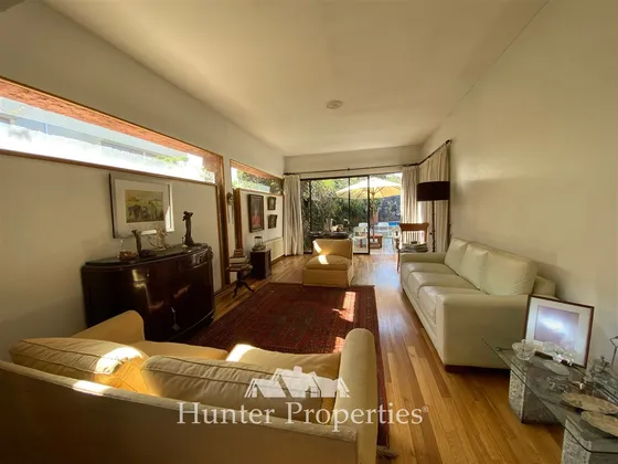 Casa En Venta De 4 Dorm. Condominio En La Reina