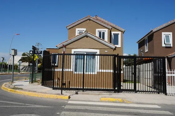 Excelente Ubicación Casa En Arriendo Los Ciruelos Viii
