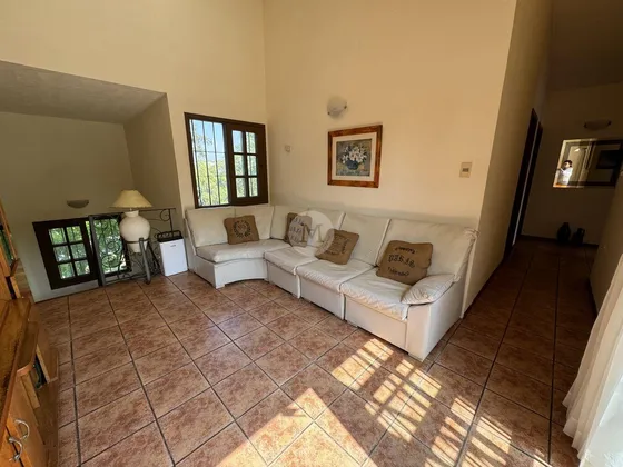 Venta Casa 6 Dormitorios En Parque Miramar
