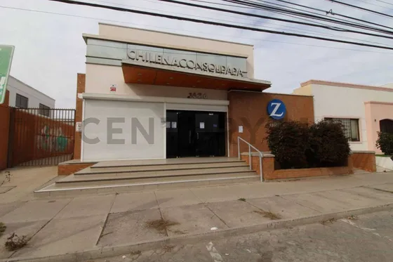 Local Comercial  En Arriendo, Sector Av El Santo