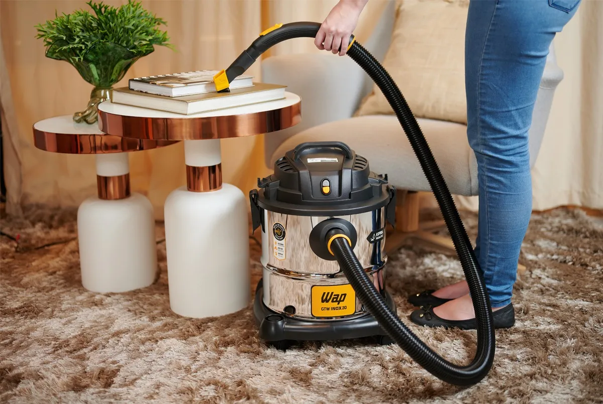 Conheça 5 Motivos Para Ter Um Aspirador de Pó e Água em Casa
