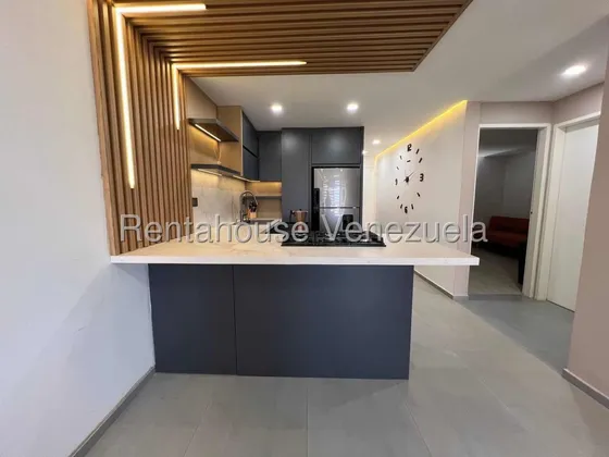 Apartamento En Venta En Colinas De La Tahona. Af