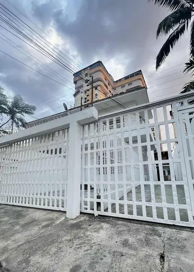 Casa En Alquiler Urb. La Soledad