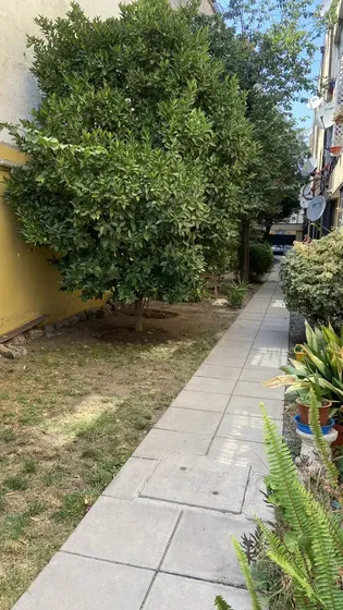 Amplio Departamento En Venta. Metro Cumming