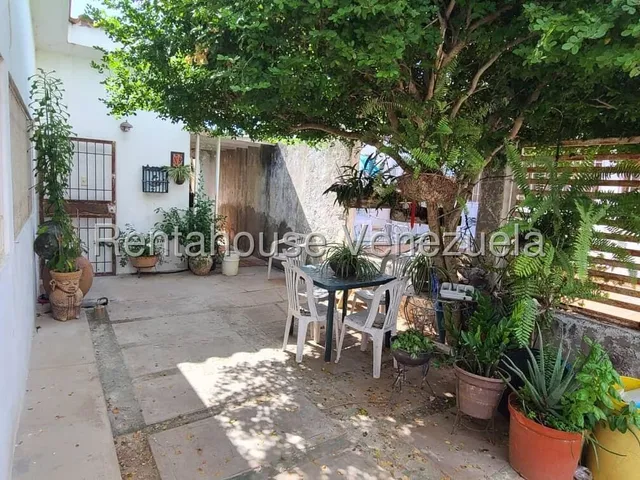 Cómoda Casa En Guacuco De 3 Hab Y 2 Baños Muy Cerca De La Playa. Xm. 25-11149