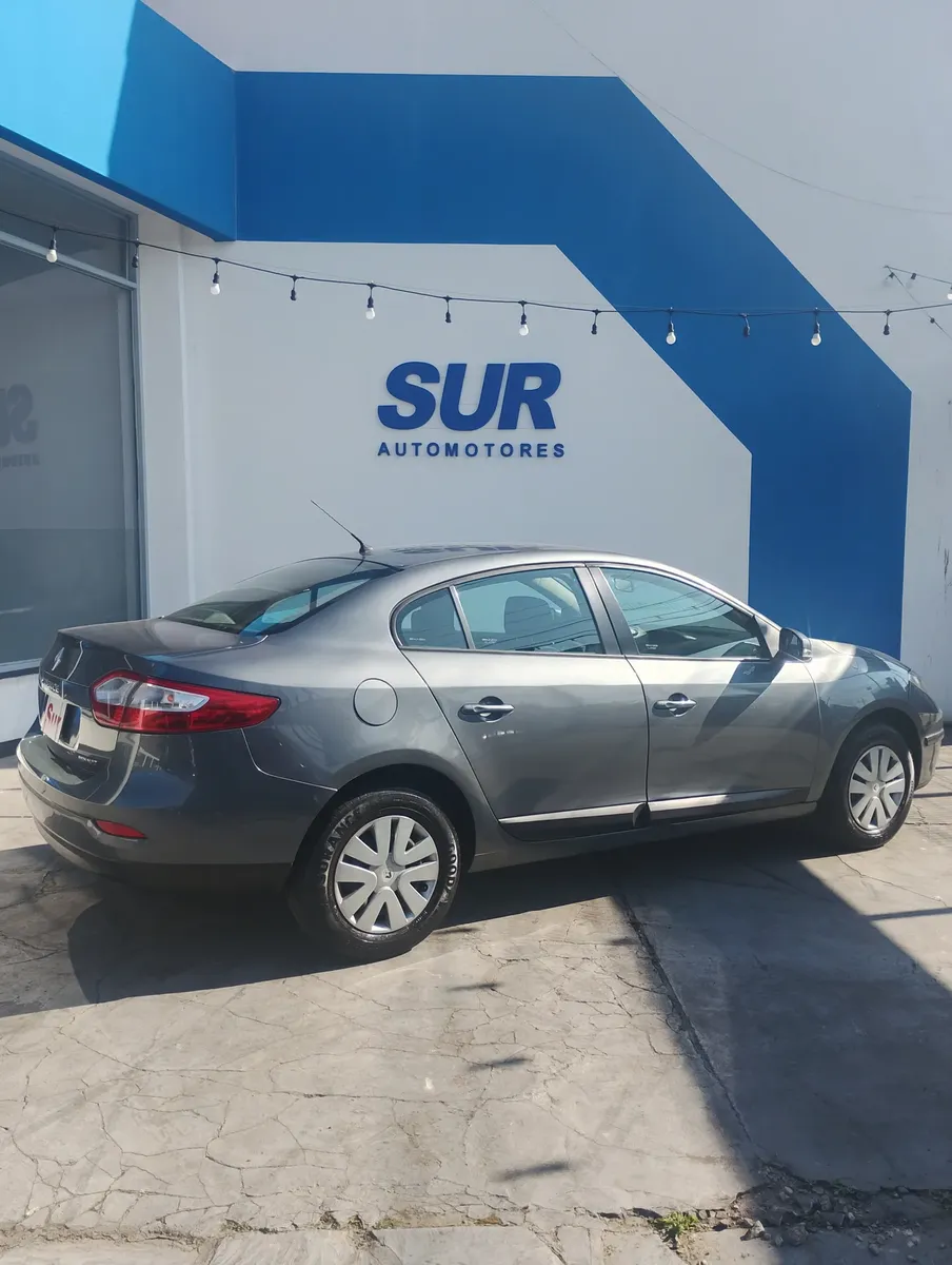Renault Fluence 1.6 Confort 110cv565557229928458243