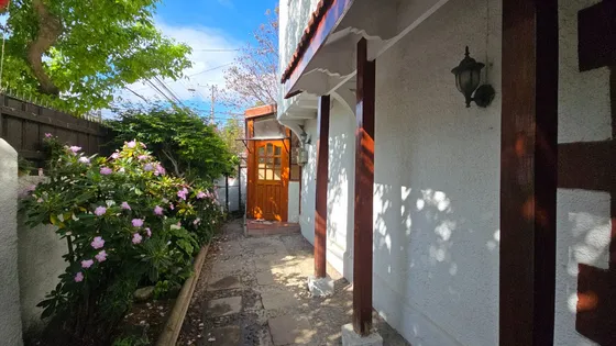 Excelente Propiedad En Muy Buen Barrio