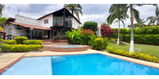 Venta Chalet - Hotel Campestre Vereda La Ligia