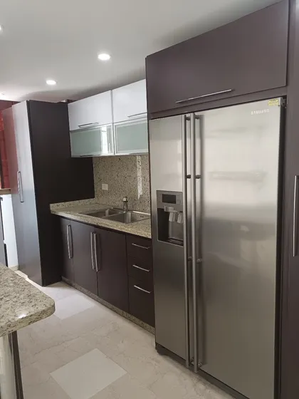 Alquiler.apartamento.los Palos Grandes.caracas Em