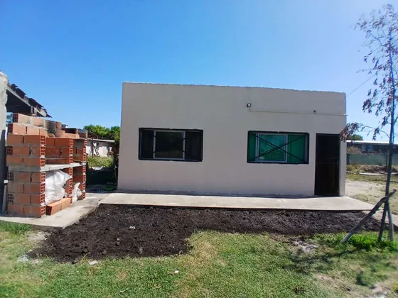 Casa Grande De 3 Ambientes A Estrenar 