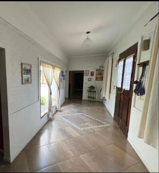 Dueño Vende Hermosa Casa En Monte Grande Con 5 Dormitorios 
