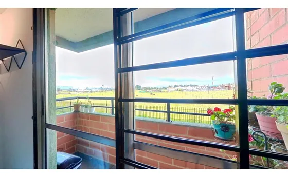 Oportunidad Hermoso Apartamento En Madrid, Colombia (33410254743)