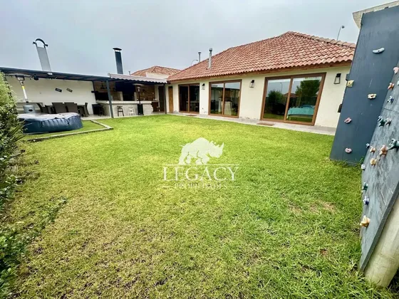 Casa En Pasaje Cerrado, Peñuelas