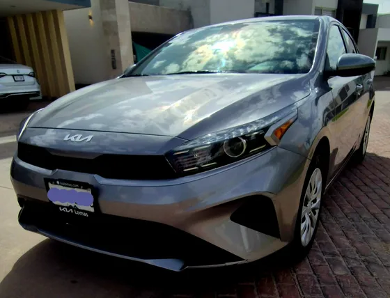 Kia Forte 2.0 L Mt