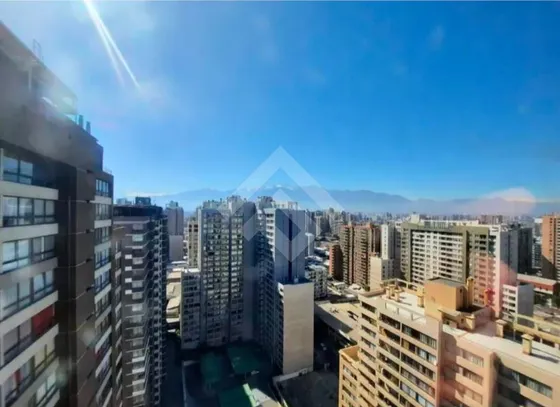 Departamento En Venta De 1 Dorm. En Santiago Cetro.