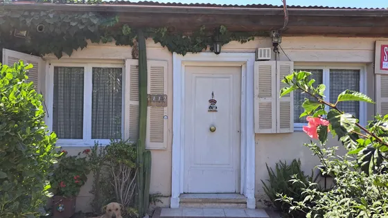Casa Solida Y Grande Sector Residencial