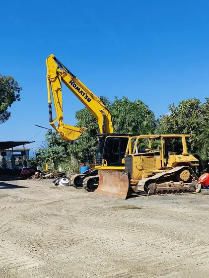 Disponible En Venta Tractor Caterpillar D6 & Retro Komatsu