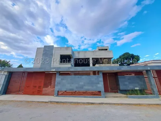 Milagros Inmuebles Casa Venta Barquisimeto Lara Av Los Leones Zona Este Los Libertadores Economica Residencial Economico Código Inmobiliaria Rent-a-house  23-25153